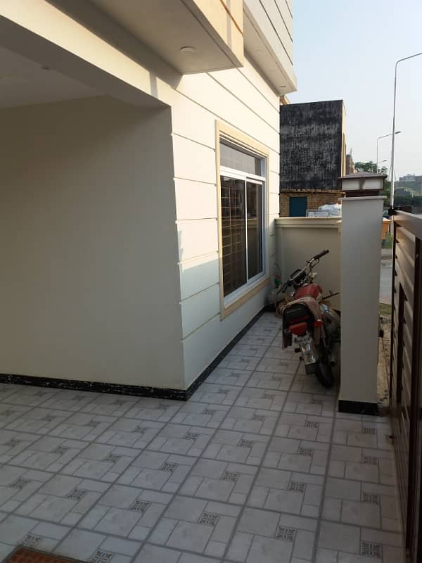 7 Marla House For Sale in Gulraiz Housing Scheme Rawalpindi 2