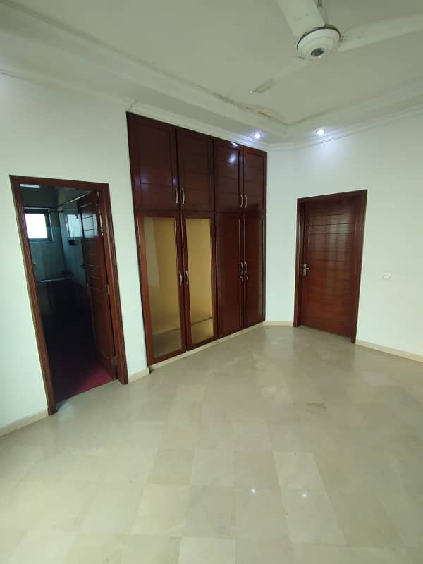 House For Rent In DHA Phase 4 Ideal Family Living 6