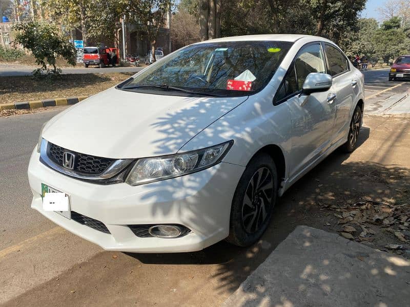 Honda Civic 1.8 i-VTEC Prosmetic 2015 3