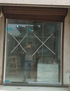 Shop front glass aluminium Size 7x8