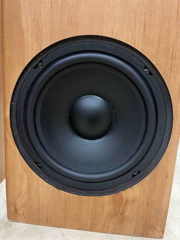 eltax  hollywood floor standing speakers /klipsch jbl focal Bose jbl 10