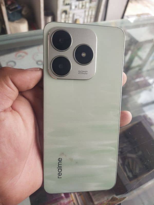 realme c63 0