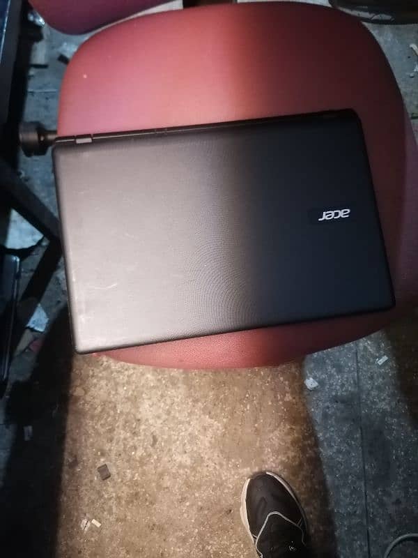 Acer ispire AMD A4 7th generation 8Gb ram 500Gb hdd 2Gb graphic 1