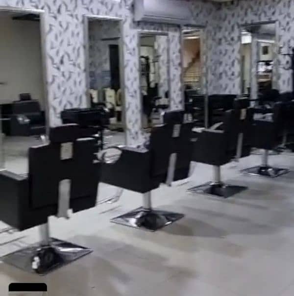 Salon Furniture for Sale | Chairs/Facial Bed/Shampoo Chair 0