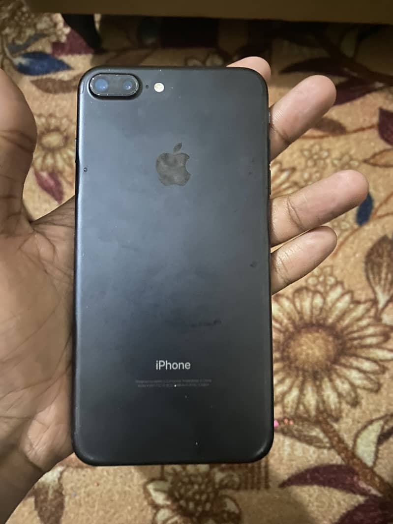 Apple iPhone 7 Plus 10