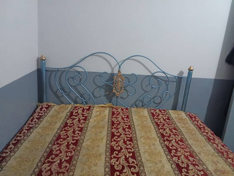 Pure iron bed 2