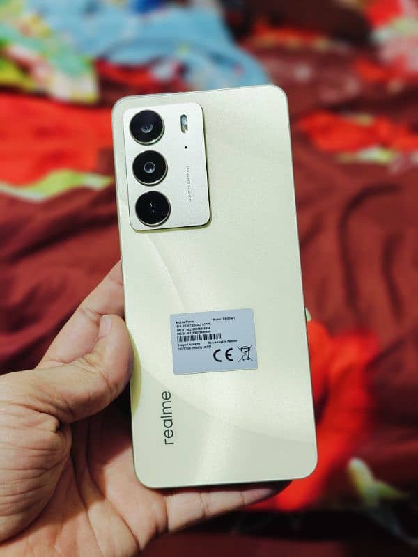 Realme C75 1