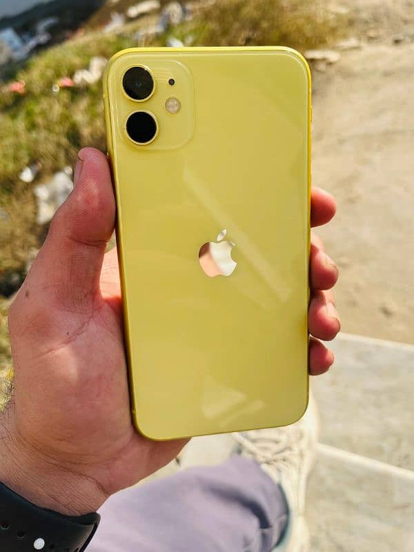 iPhone 11 lush new condition 0