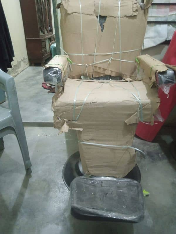 New untouched Salon Chair 2