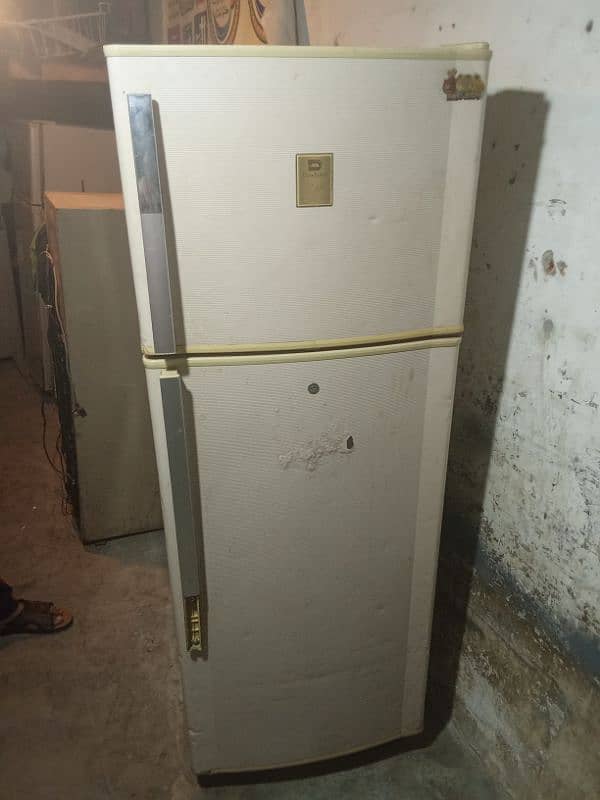 Dawlence Refrigerator 0