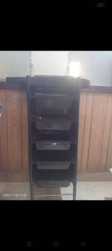 complete Beauty salon furniture for sale 3