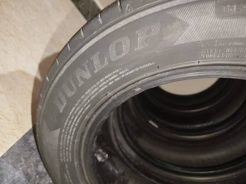 Suzuki Cultus Dunlop used Tyre 1