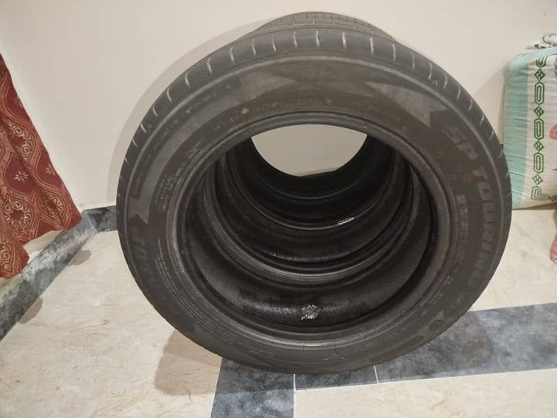 Suzuki Cultus Dunlop used Tyre 2