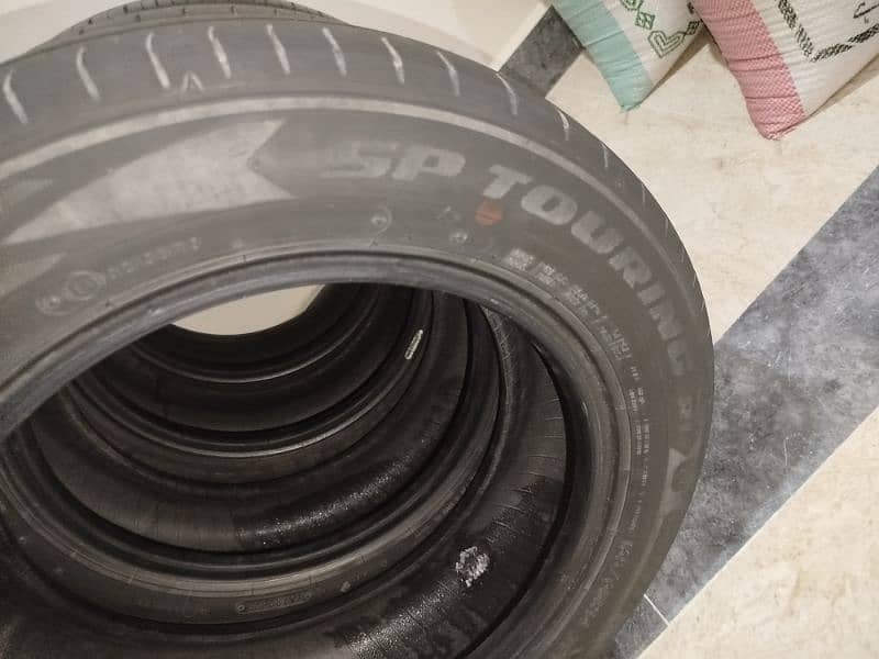 Suzuki Cultus Dunlop used Tyre 3