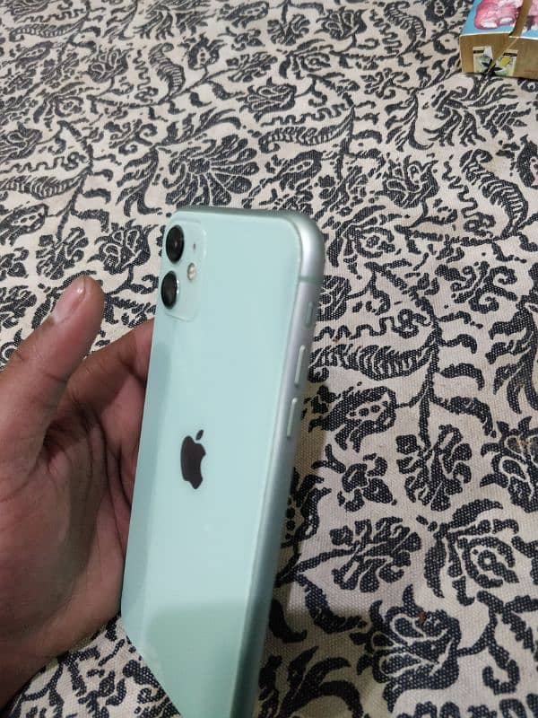 IPHONE 11 NON PTA 2