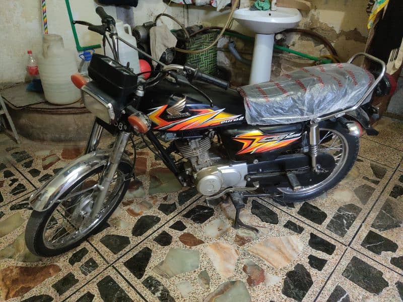 Honda CG125 (21 Model) All Punjab Number 0