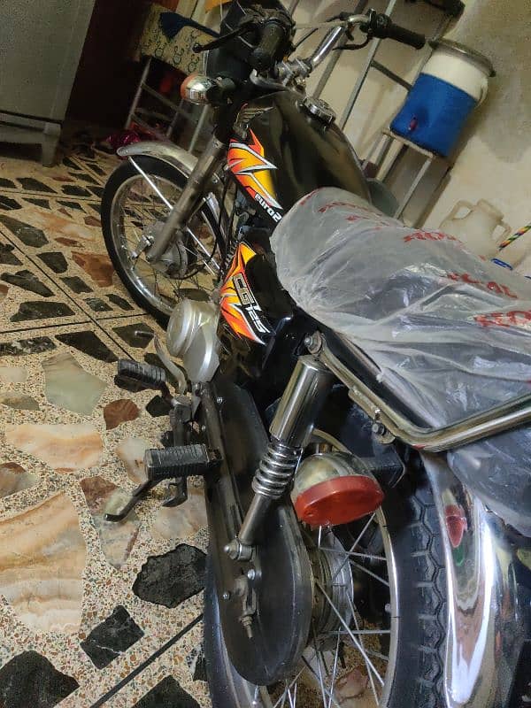 Honda CG125 (21 Model) All Punjab Number 3