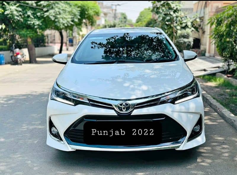 Toyota Altis Grande 2022 1