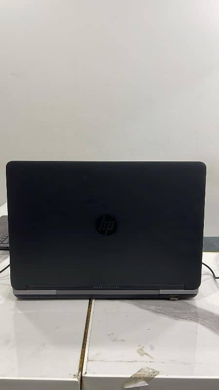 hp corei3 4th generation , 4gb ,128gb ssd . plus 2 gb card 2