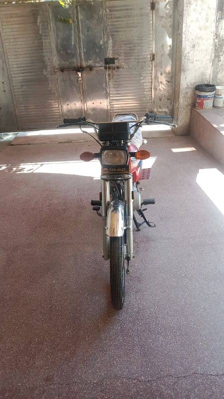 CG Honda 125 for sale +92 317 7272597my contact number just call 0