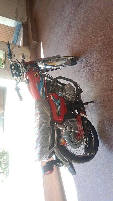 CG Honda 125 for sale +92 317 7272597my contact number just call 6