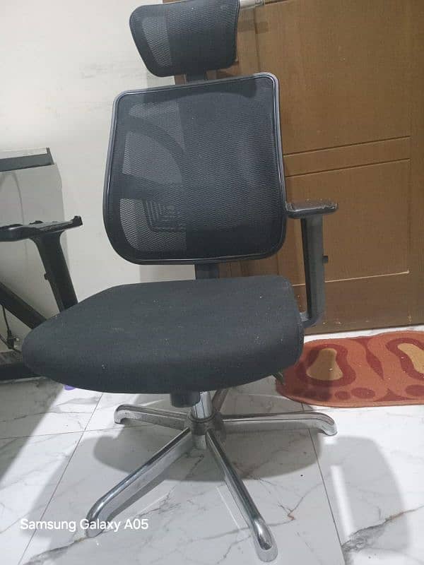 1 Revolving Chair and 2 computer tablesfor sale 1