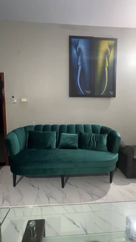 Luxurious 8-Seater Green Velvet Sofa for Sale 1