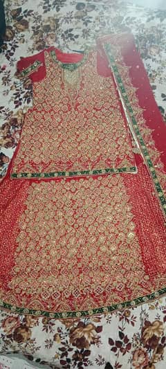 red lehnga set for weddings