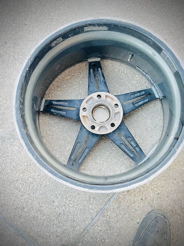 rims of 18 number in good condition 3