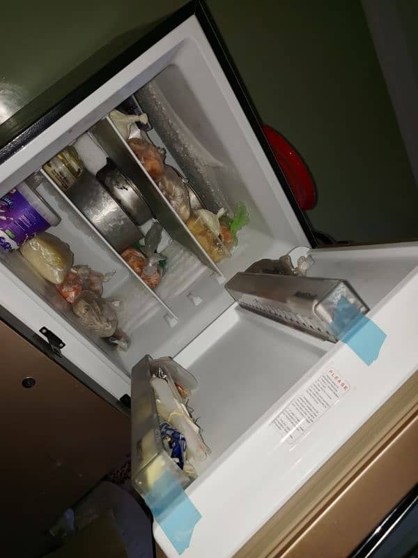 full size dawlance fridge sale 3