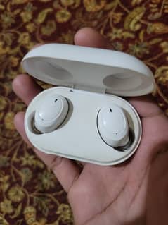 Oppo Enco W11 buds