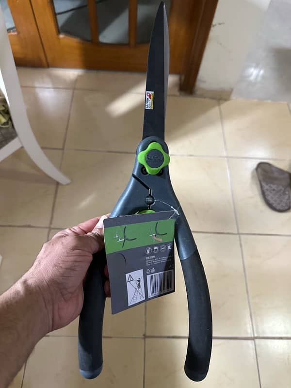 guarding imported cutters worlds ni one brand 1