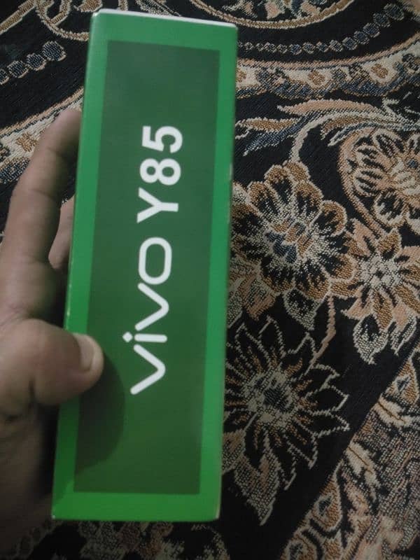 Vivo new mobile one day use dabba se bahar nikala 4