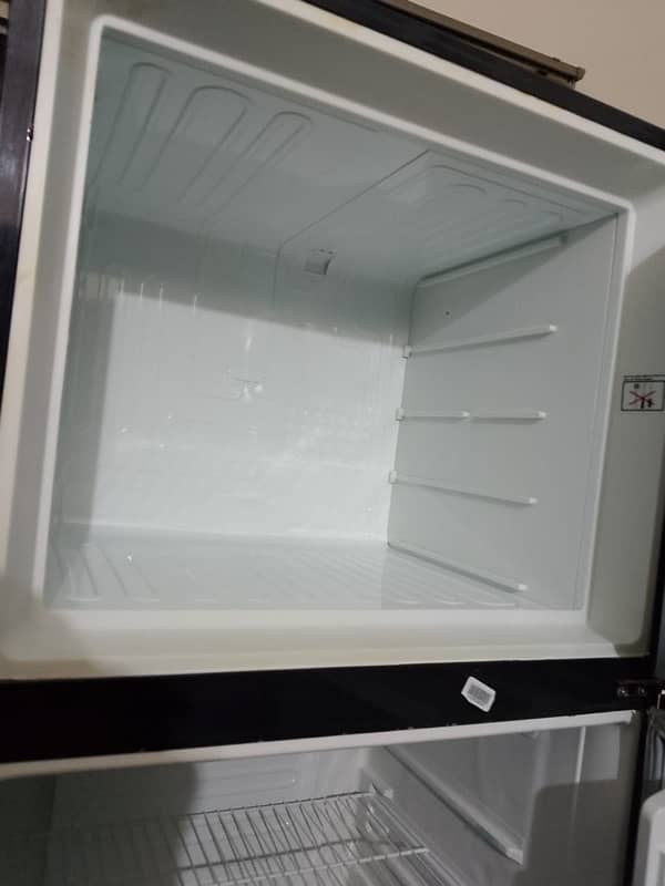 dawlance refrigerator 4