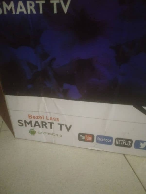 Smart Led TV 32" for sale 8