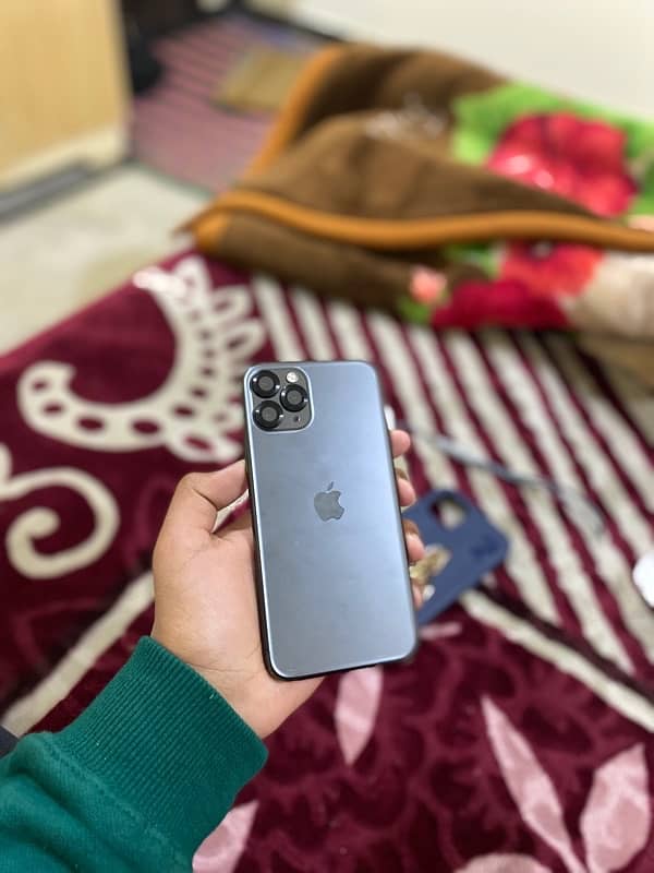 iphone 11 pro 0