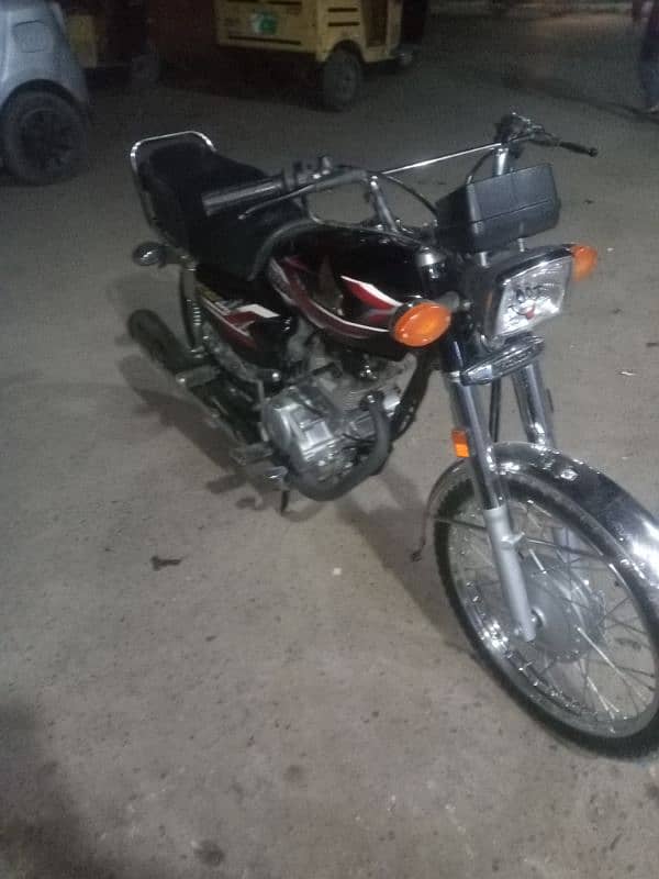 I am selling Honda 125 2024 dadu number smart card  complete file 0