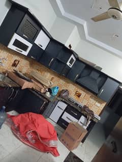 Lease 5 Room ( 3 bed Dd) Portion Available for Sale Good Condition 45 K Rental Income Gulistan e Johar Block 2