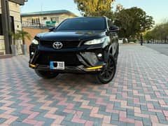 Toyota Fortuner Legender 2022 Bumper to bumper geniune