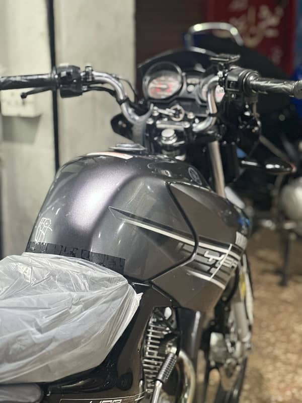 yamaha ybr125cc 2017 ( japniess model ) 7