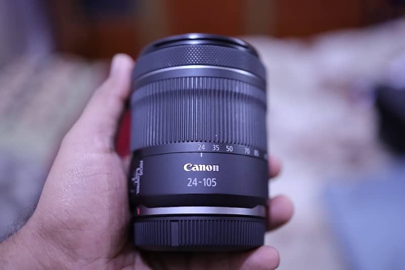 Canon  RF 24-105mm f/4L IS STM Lens 1