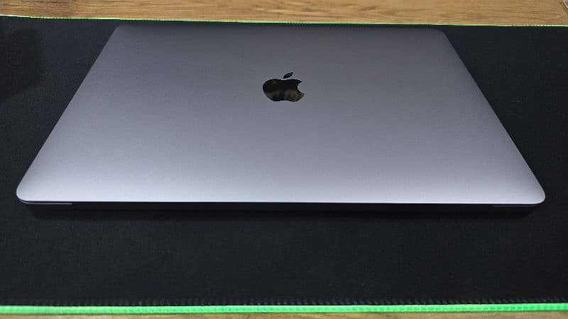 Macbook Pro M1 2020, 8GB, 512 SSD, with complete box 3