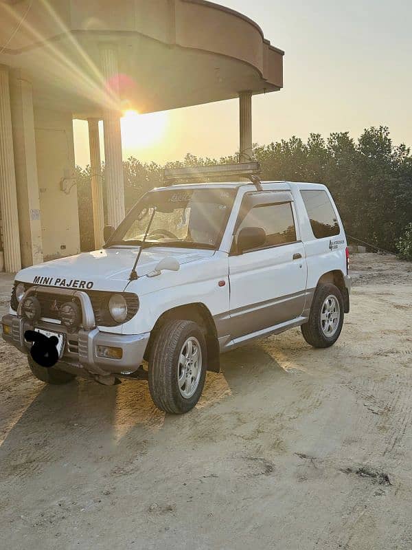 Mitsubishi Pajero Mini 1997 0