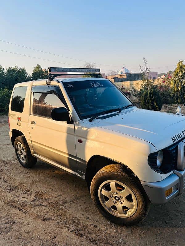 Mitsubishi Pajero Mini 1997 4