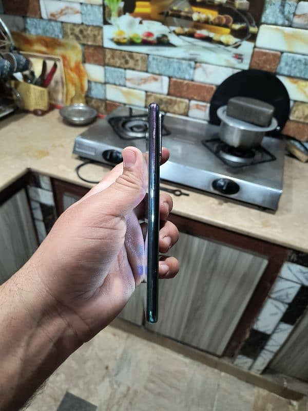 OPPO f19 pro 8+4/128 gb 5