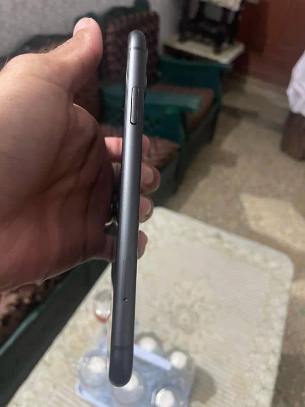 iPhone 11 Urgent S 2