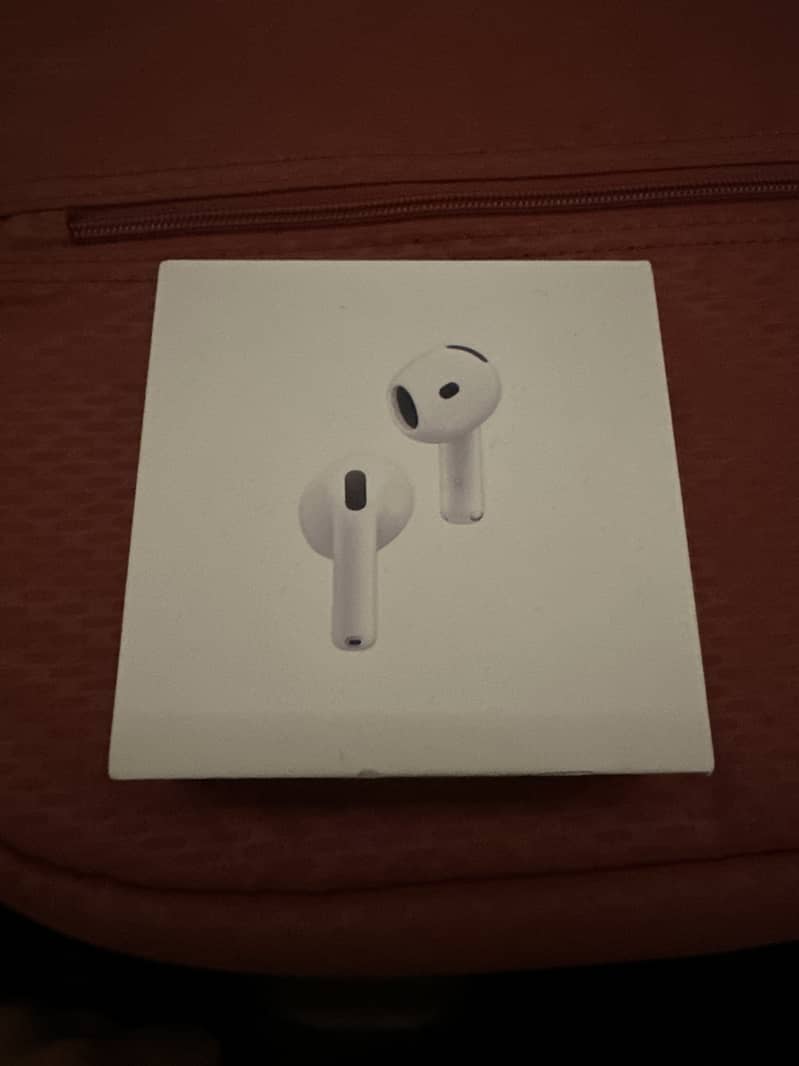 Apple AirPods 4 with active noise cancellation 0