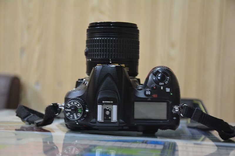 Single hand used Nikon d7200 with 2 lens and all accessories 8