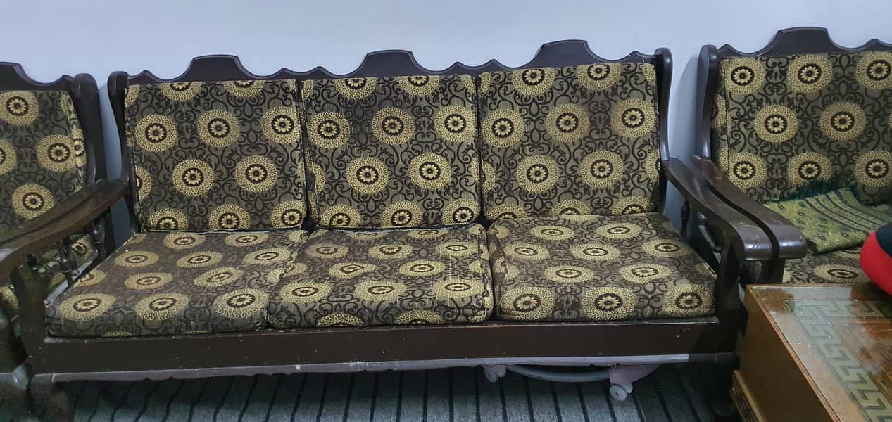 5 seater pure wooden sofa 100 percent pure wooden urgent sale 3