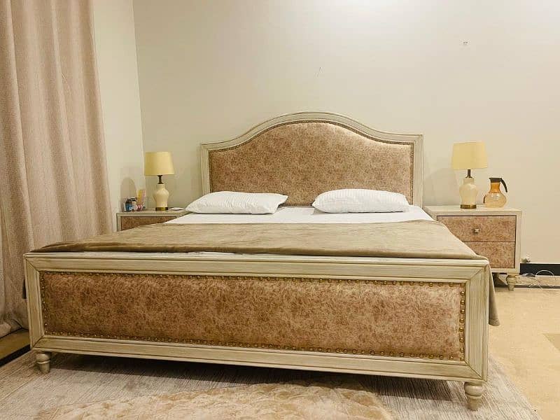 White King Size Bed 12